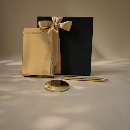 The Golden Executive Desk Hamper