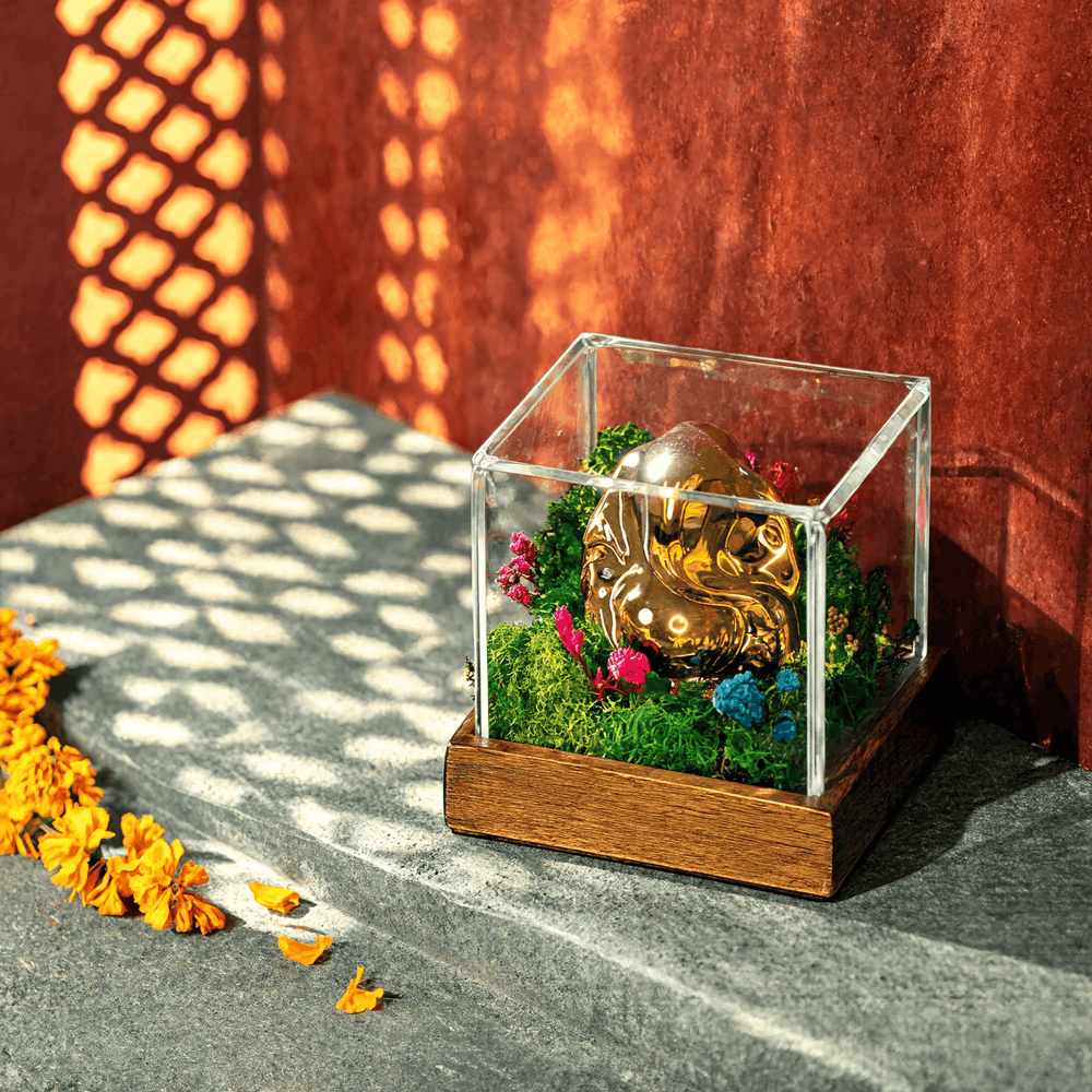 Vighnaharta Mini Ganesha Moss Terrarium — Desk Idol in Clear Acrylic Case, 2"