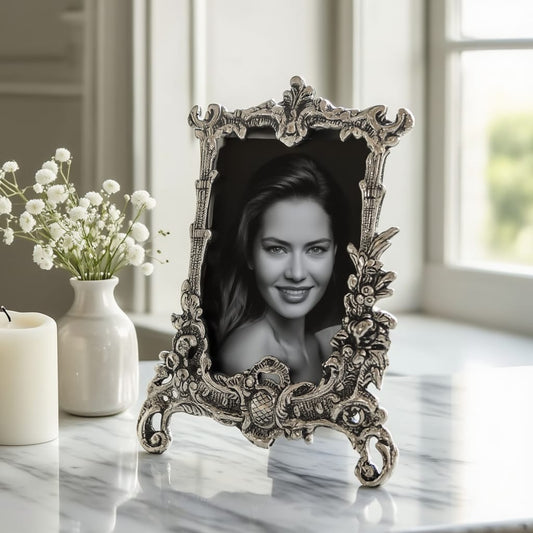 Silver-Tone Metal Photo Frame with Black Velvet Back – Premium Desk Frame